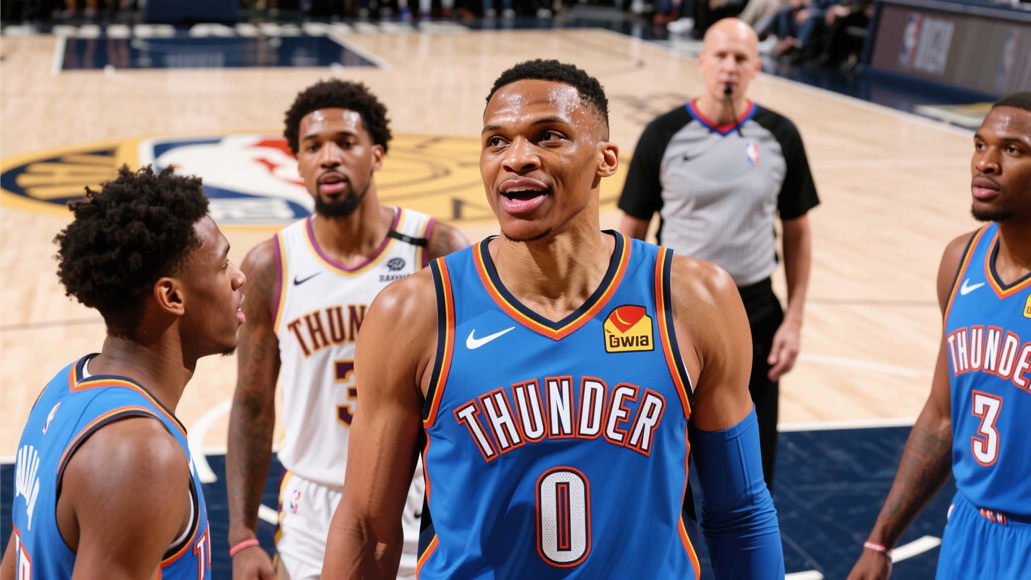 的肌肉在比 的肌肉在比