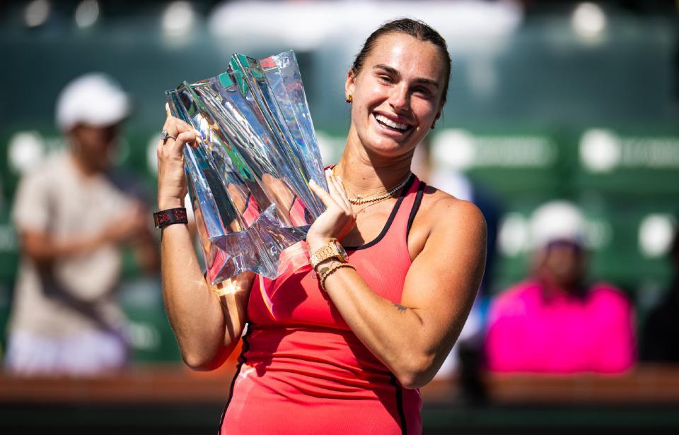 乐鱼体育官方网站-挽救赛点！萨巴伦卡2-1逆转莱巴金娜 印第安维尔斯站夺冠连创纪录